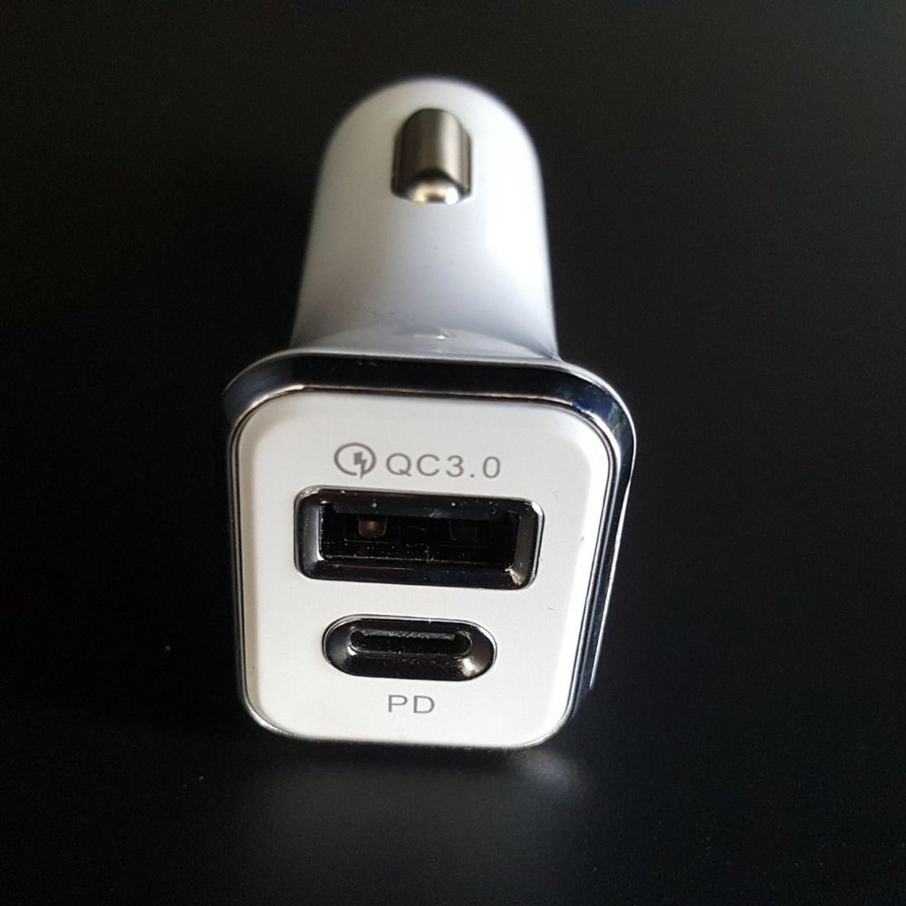 Fast PD Car Charger Dual Port Type C and USB A Port - Picture 2 of 3